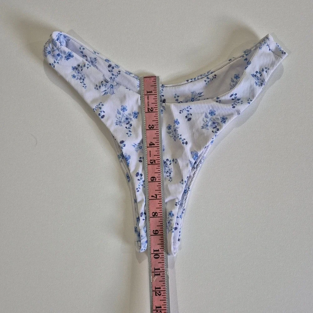 Tempt Me Blue Floral Ribbed Twist Front Bikini Set‎ White Medium